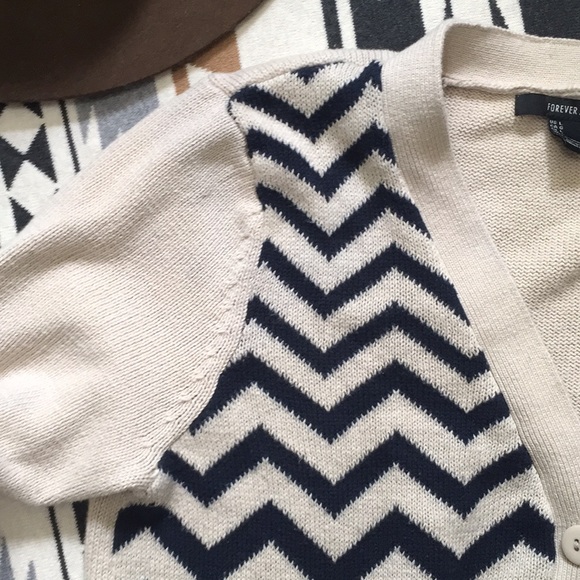 🌲 Comfy chevron cardigan - Picture 5 of 8